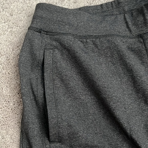 Lululemon Kung-Fu Sweatpants. Mens Lrg, flawless condition, gray - Picture 4 of 9